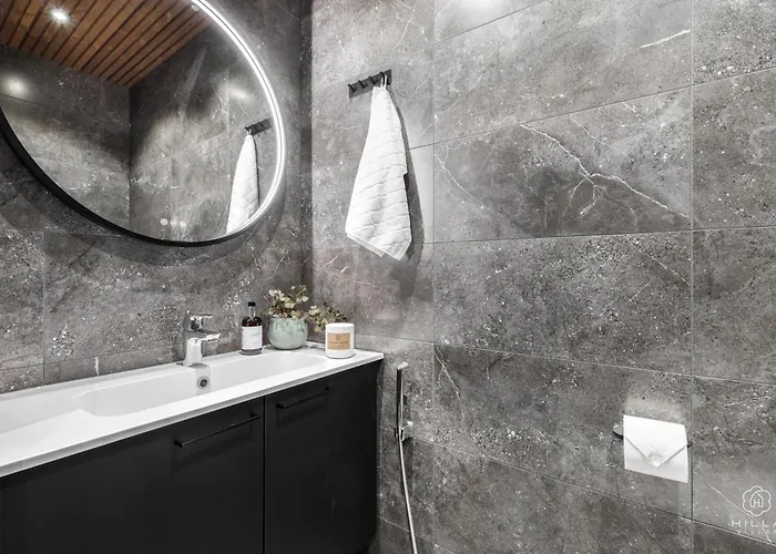 Levin Lyhty Camilla C4 By Hilla شقة